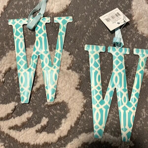 Mud pie decorative metal letter. Set of 2. W. New.